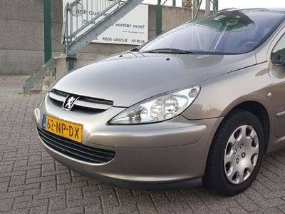 Peugeot 307 SW 2.0 HDiF Pack (2004)