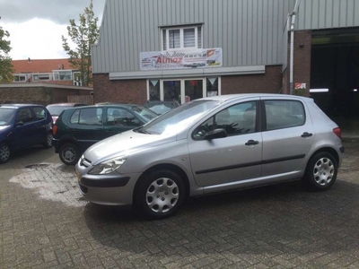 Peugeot 307 VERKOCHT!! (bj 2001)