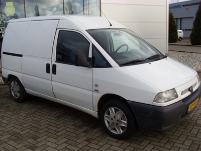 Peugeot Expert 220C 2.0 HDI Comfort (bj 2001)