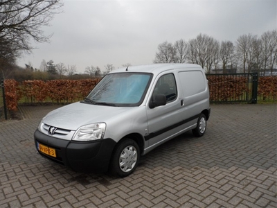 Peugeot Partner 170C 1.6HDI AIRCO / TREKHAAK (bj 2008)