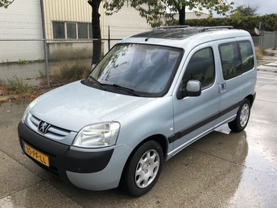 Peugeot Partner Verkocht!!!!!!! (bj 2004)