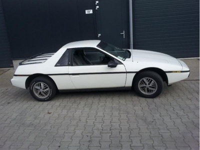 Pontiac Fiero 2.5 (bj 1984, automaat)