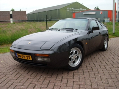 Porsche 944 2.5 Turbo NIEUWSTAAT! (bj 1985)