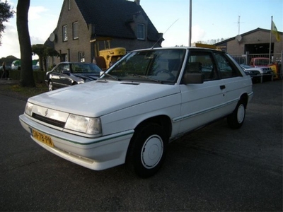 Renault 11 GTL s6 UITVOERING MET LET OP MAAR 62.892 km !!!