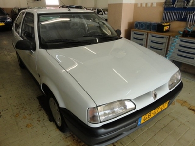 Renault 19 1.4 RL (bj 1993)