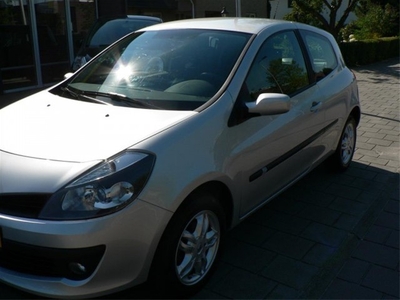 Renault Clio 1.2 16V 55KW AUTH 3-DRS E4