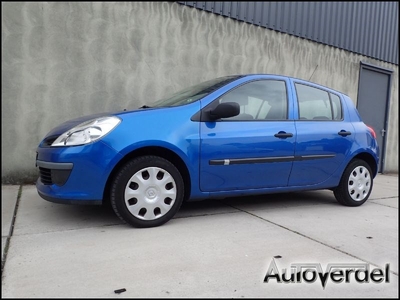 Renault Clio 1.2-16V Authentique (2005)