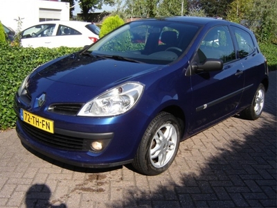 Renault Clio 1.2-16V Authentique (bj 2006)