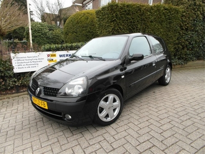 Renault Clio 1.2-16V Billabong Nwe APK tm 4-2014 (bj 2003)