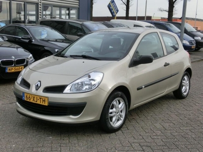 Renault Clio 1.2-16V Business Line