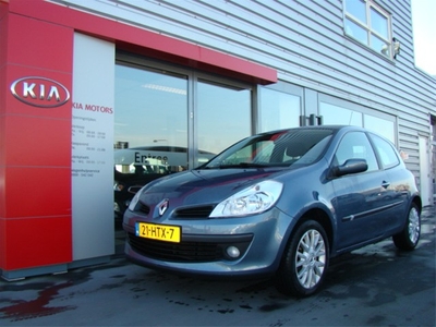 Renault Clio 1.2-16V Collection (bj 2009)