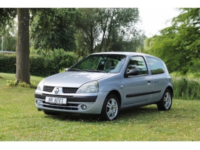 Renault Clio 1.2-16V PRIVILÈGE COMFORT (bj 2004)