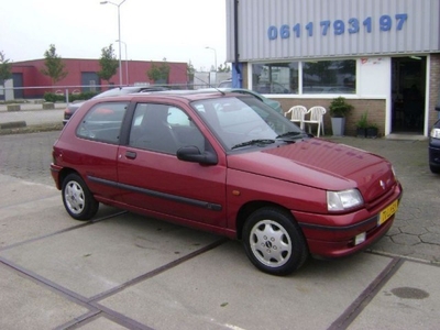 Renault Clio 1.2 rl (bj 1995)