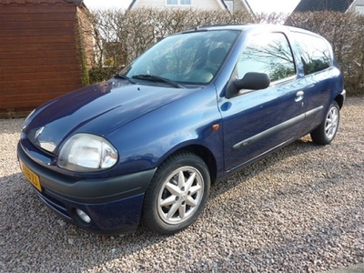 Renault Clio 1.4 (bj 2000)