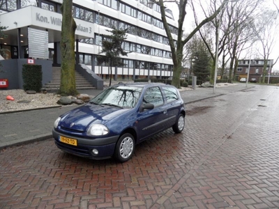 Renault Clio 1.4 RN (2000)