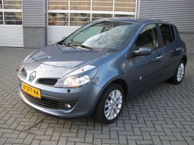 Renault Clio 1.6 16V 82KW 5-DRS AUT E4