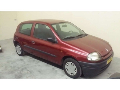 Renault Clio 1.9 D NW MODEL! NETTE STAAT! ZO MEE 299 EURO!!!