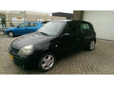 Renault Clio VERKOCHT! (bj 2005)