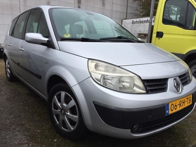 Renault Grand Scénic 1.9 dCi Tech Line bj2005 MOTOR DEFECT !