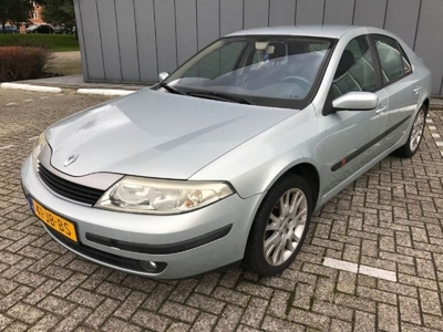 Renault Laguna 1.8-16V Dynamique Airco/LM velgen (bj 2002)