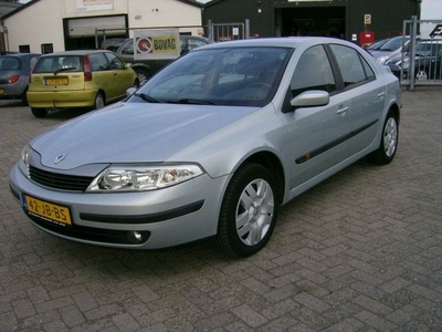 Renault Laguna 1.8-16V Expression AIRCO (bj 2002)