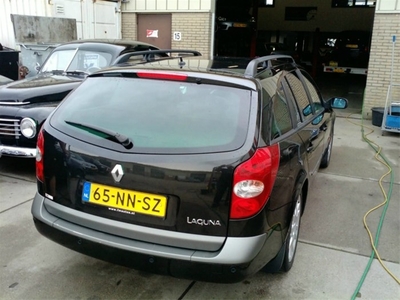 Renault Laguna 1.8 16V Gr.tour Dyna S2005 2004 Zwart