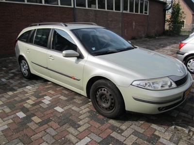 Renault Laguna Grand Tour 1.6-16V Expression G3 (bj 2001)