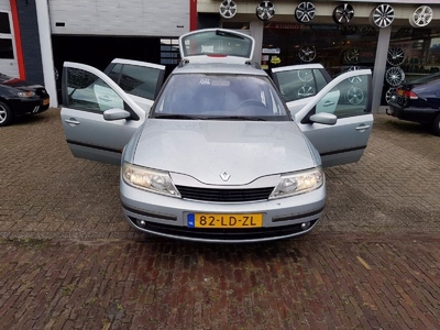 Renault Laguna grand tour 1.6-16V Expression. Zeer nette