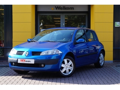 Renault Mégane 1.4-16V Expression Luxe / GERESERVEERD