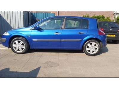 Renault Mégane 1.5 dCi Priv. Luxe (bj 2003)