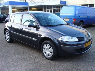 Renault Megane 1.5dci expression comfort (bj 2006)