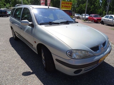 Renault Megane 1.6-16V RXE Break