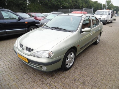 Renault Mégane 1.8-16V Dynamique