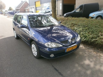 Renault Megane 1.9 DCi Break (bj 2002)