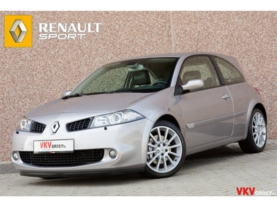 Renault Mégane 2.0-16V T RS 225 / Miltek / Leder (bj 2006)