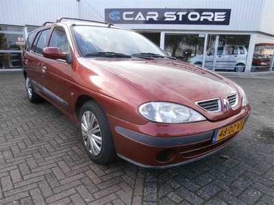 Renault Mégane Break 1.6-16V Expression (bj 2000)