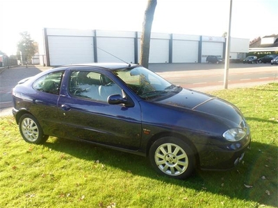 Renault Mégane PRIVILEGE 1.6 16V COUPE LEER AIRCO