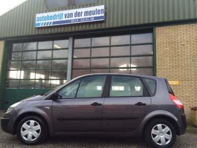 Renault Megane scenic 1.6 16v authentique (bj 2004)