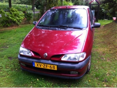 Renault Megane scenic 2.0 rxi aut (bj 1999)