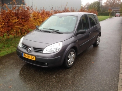 Renault Scénic 1.6-16V Expression Comfort