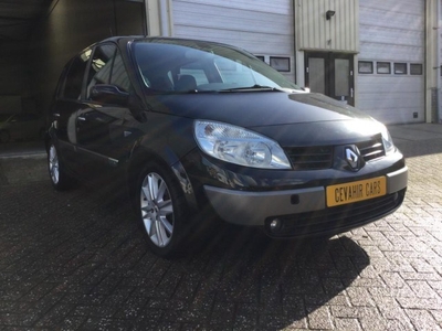 Renault Scénic 1.6-16V Privilège Luxe