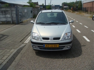 Renault Scenic 1.6-16V RXE (bj 2000)