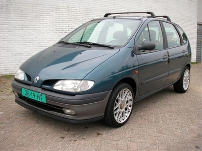 Renault Scenic 1.6 i RT (bj 1996)