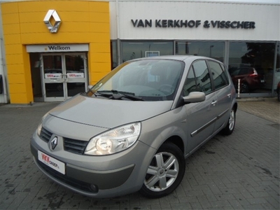 Renault Scénic 2.0-16V Dynamique Comfort / Airco / Trekhaak