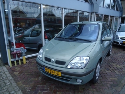 Renault Scénic 2.0-16V EXPRESSION (bj 2002)