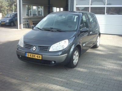 Renault Scenic Scénic 1.6-16V Dynamique Luxe (2005)