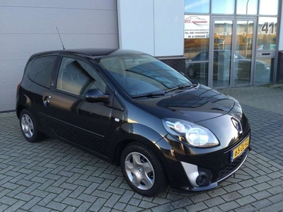 Renault Twingo 1.2-16V Dynamique, zeer luxe uitgevoerd