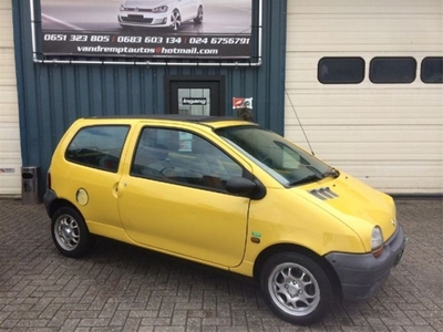 Renault Twingo 1.2 Benetton NIEUWE APK (bj 1996)