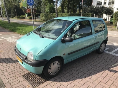 Renault Twingo 1.2 Comfort 119KM GELOPEN STUURBEKR APK 2020