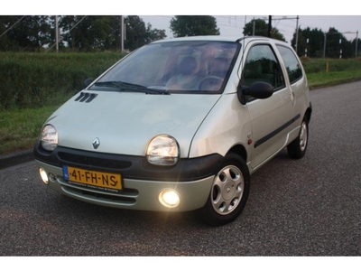 Renault Twingo 1.2 Initiale/ Stuurbekr / Leer / Nieuwe apk